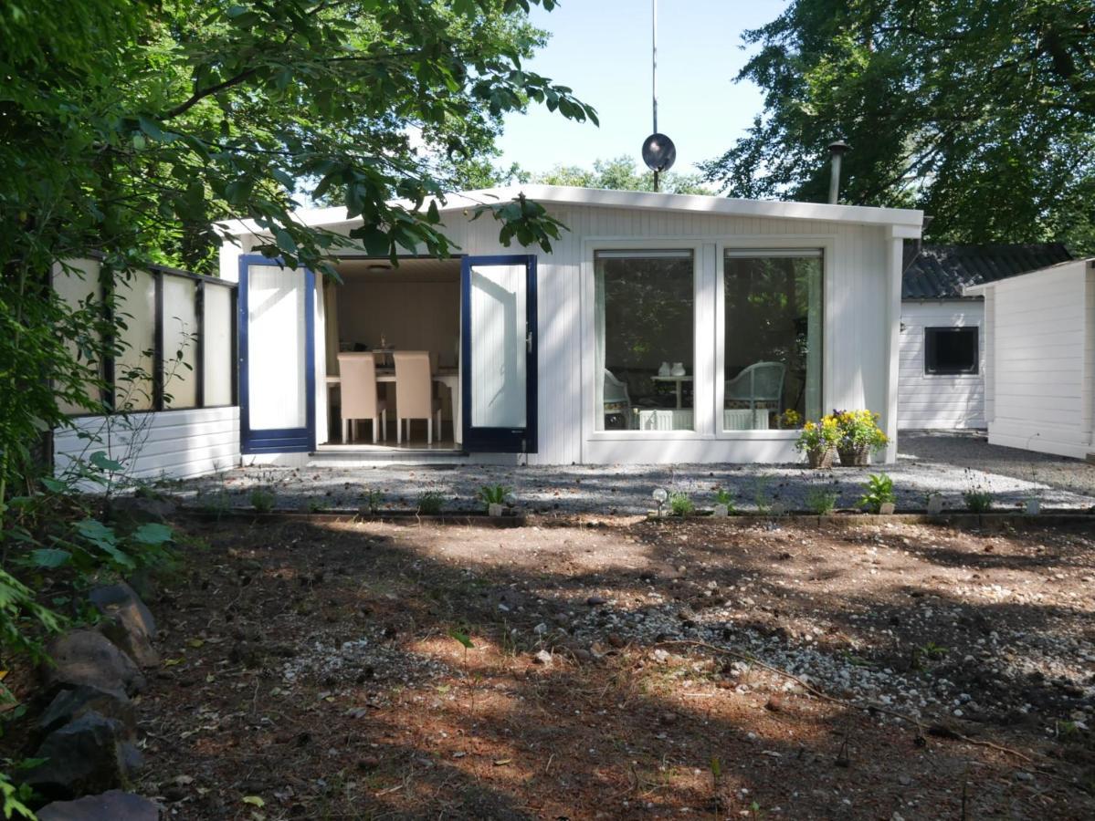 "Dennenhuisje" Op Bospark Ijsselheide Hattemerbroek 외부 사진